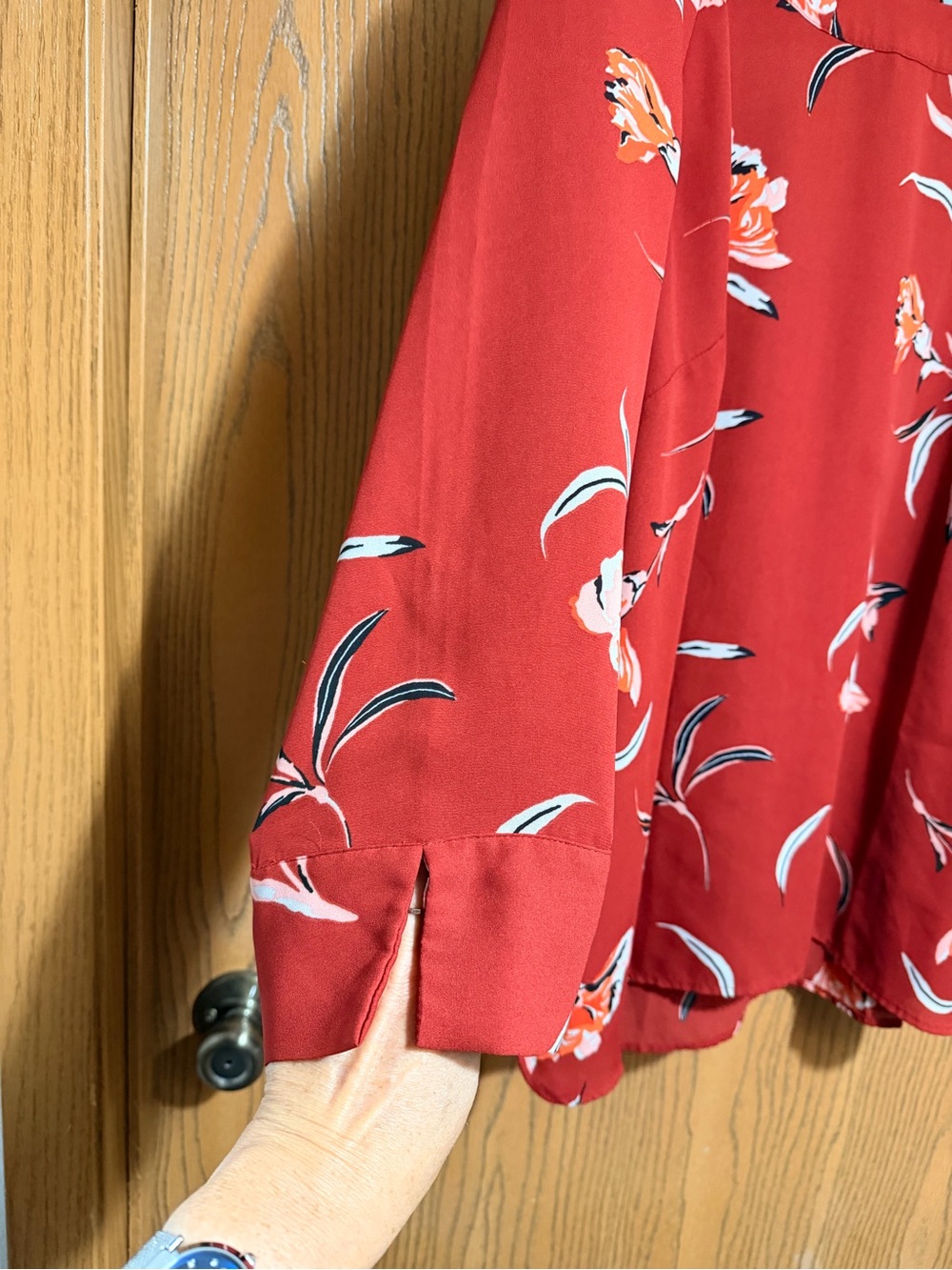 EUC Daniel Rainn Blouse in Red Floral with Boat Neck and 3/4 Sleeves - Picture 2 of 4
